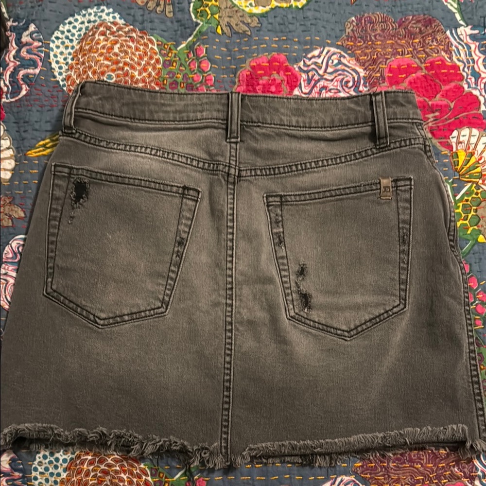 Joe’s Jeans Distressed Black Denim Skirt - Picture 4 of 5